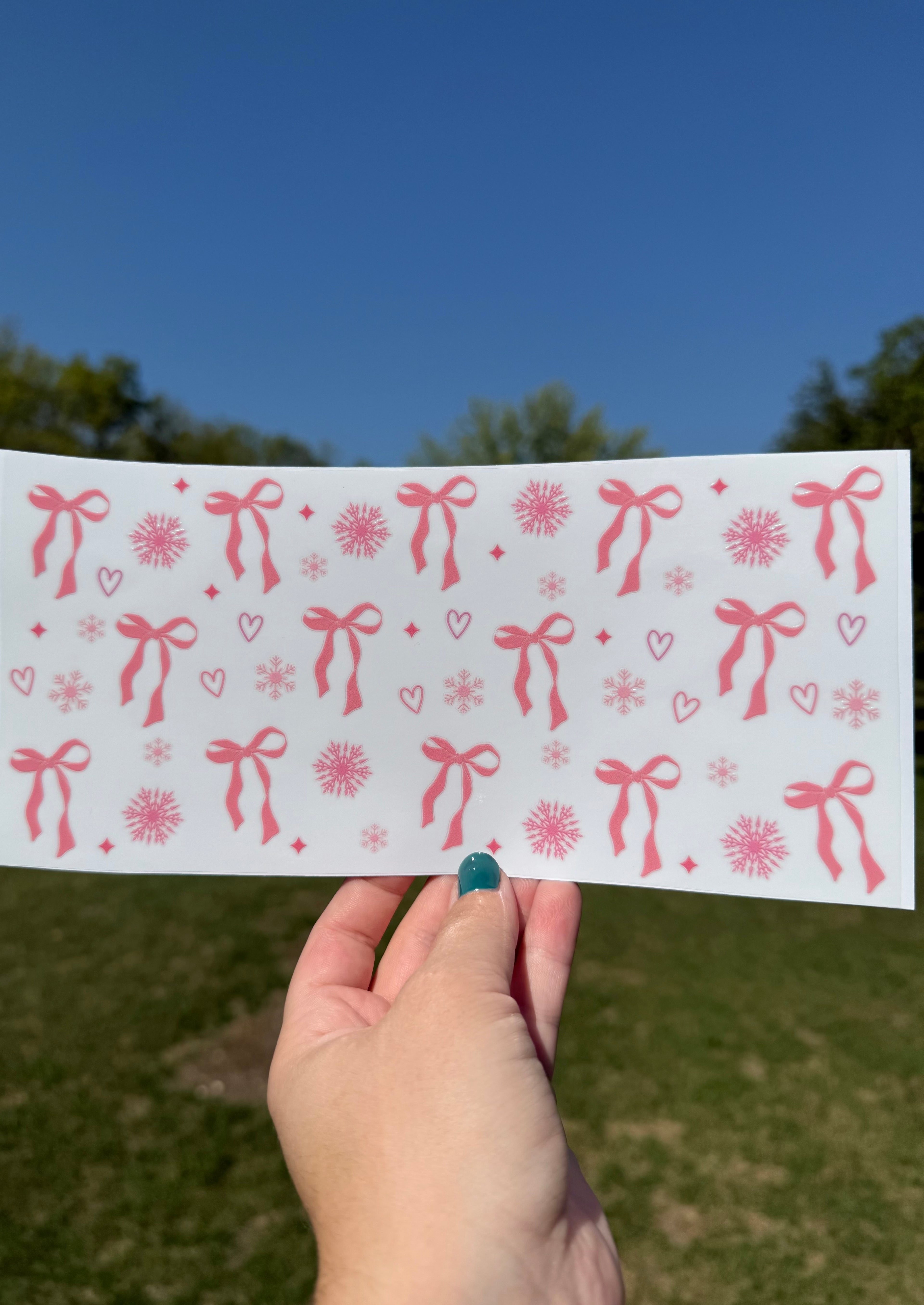 Pink Bow & Snowflake Wrap
