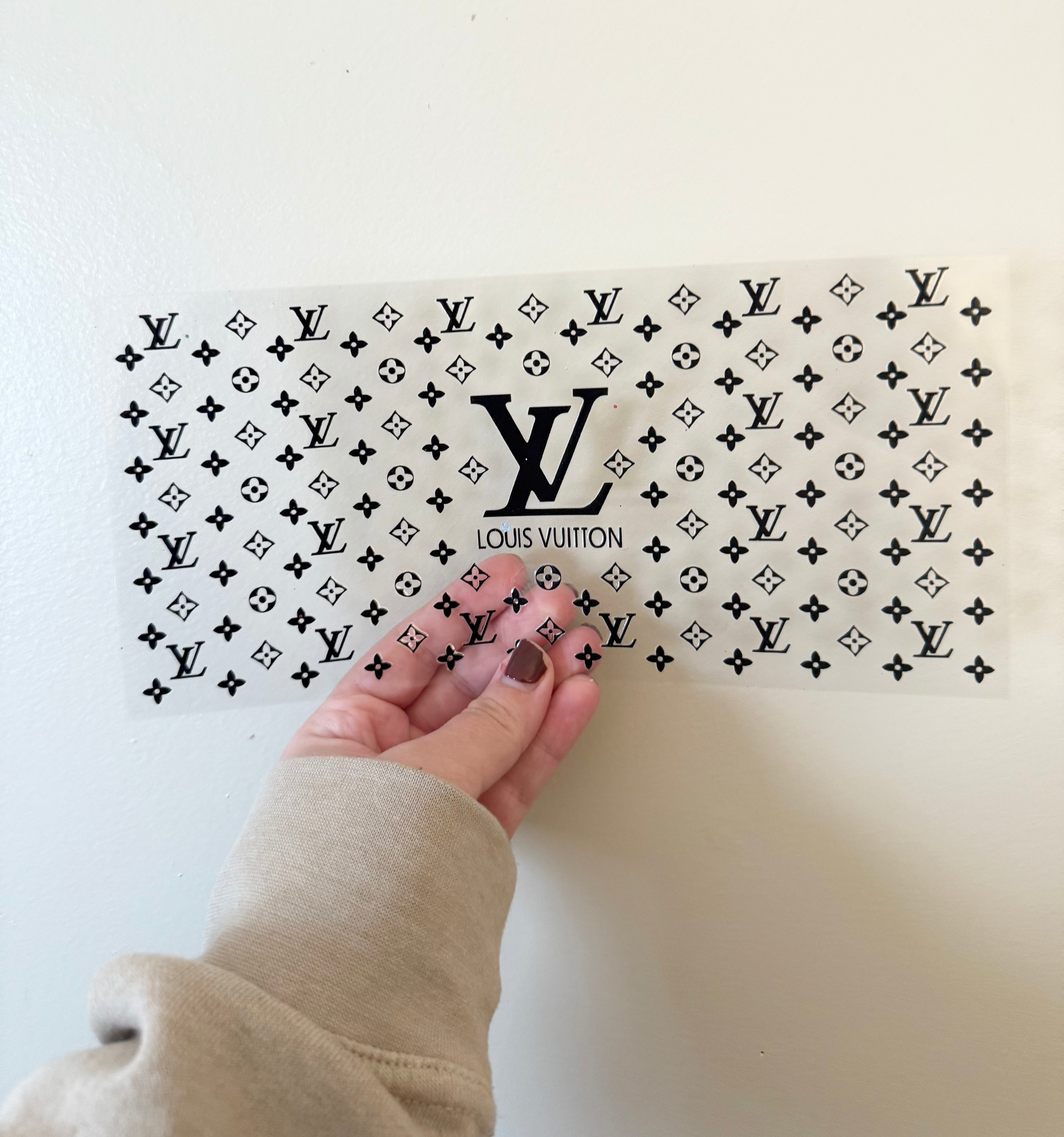 LV Black Wrap