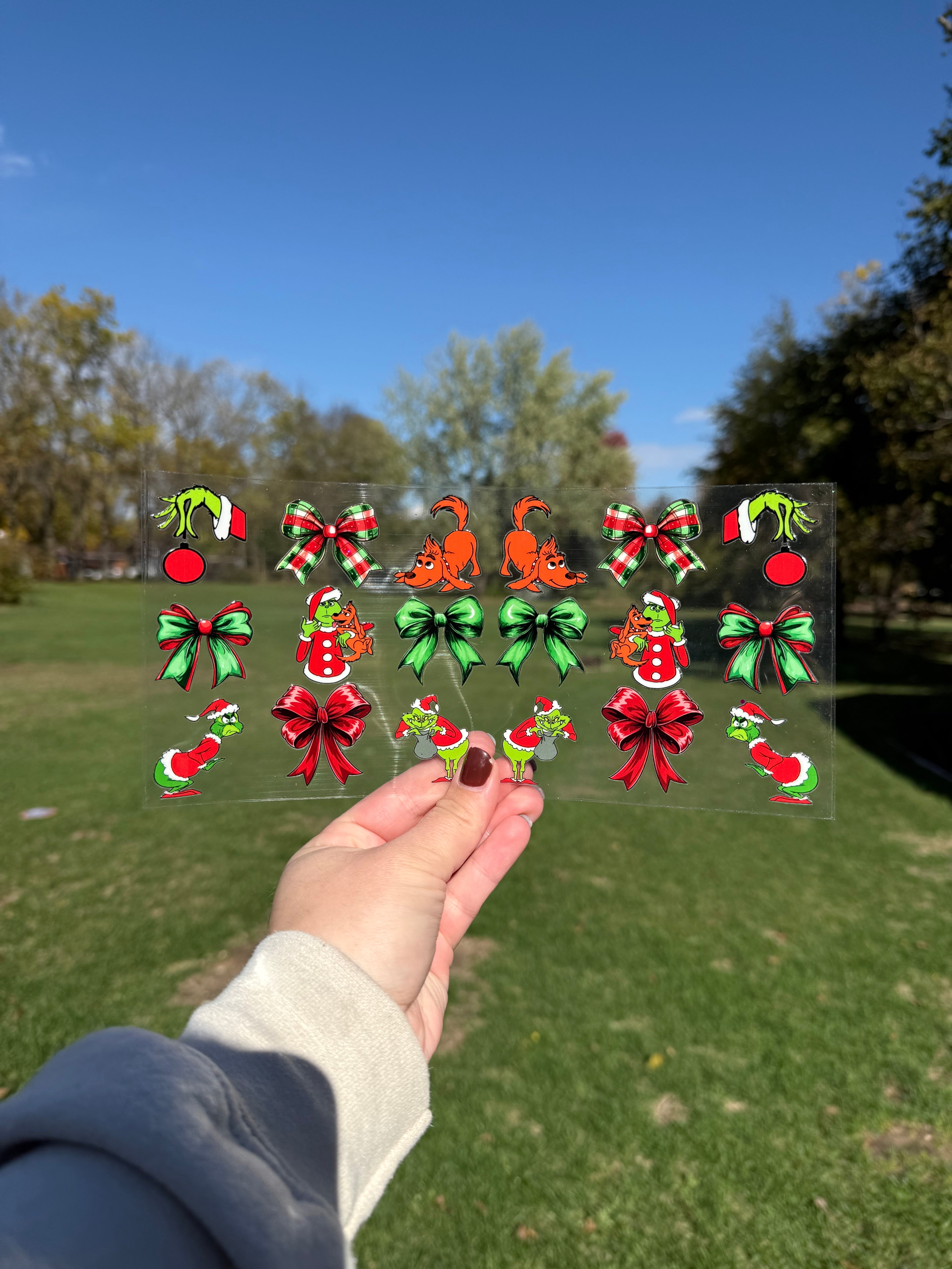 Grinch & Bows Wrap