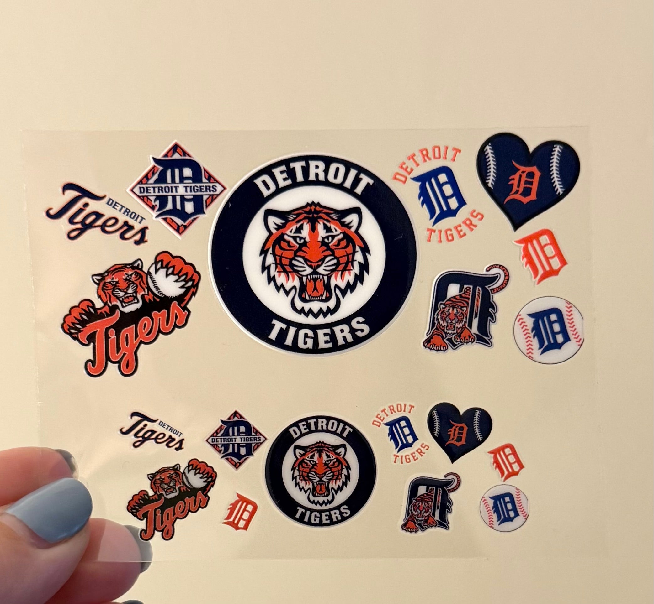 Tigers Shot Glass Wrap