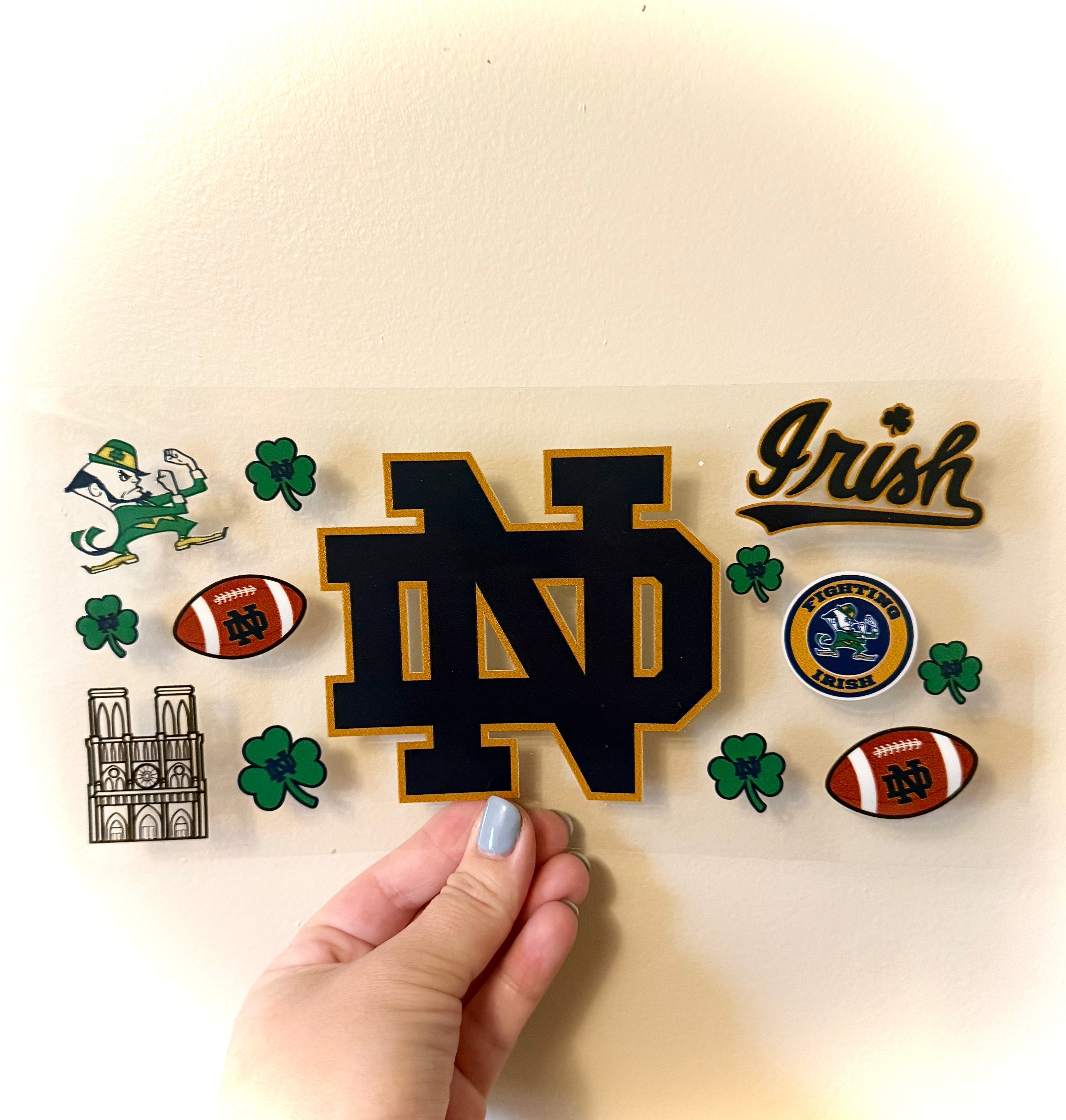 Notre Dame Wrap